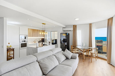 b98le8d7m9k3degpefzhs0lif8u4xzvzhwxtmggyekxx9