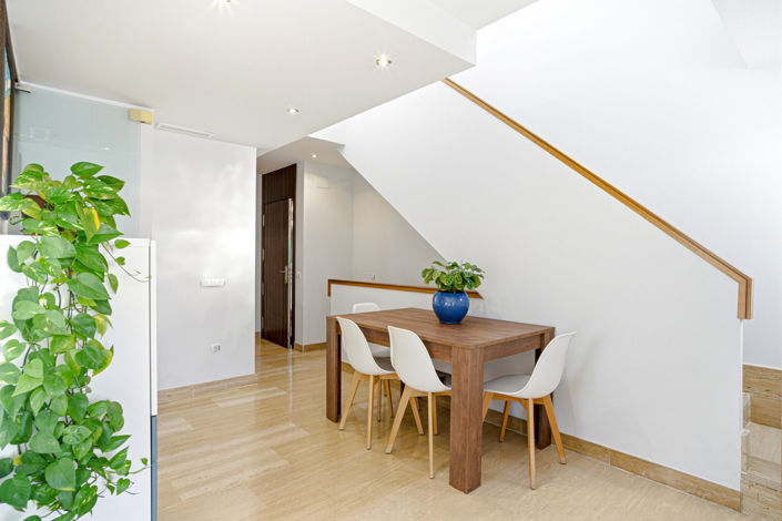 Image No.11-3 Bed Property for sale