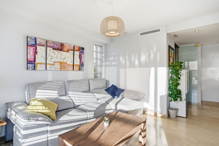 Image No.3-3 Bed Property for sale