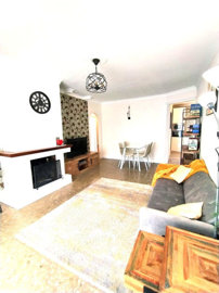 5 Bed Townhouse for sale