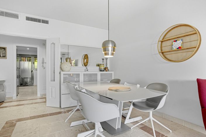 Image No.12-Appartement de 2 chambres à vendre à Estepona