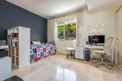 b98le8d7m9k3degpefzhs0lif8u4xzvzhwxtmggyekxx9