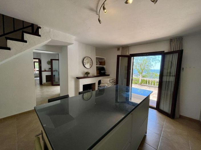Image No.20-6 Bed Villa for sale
