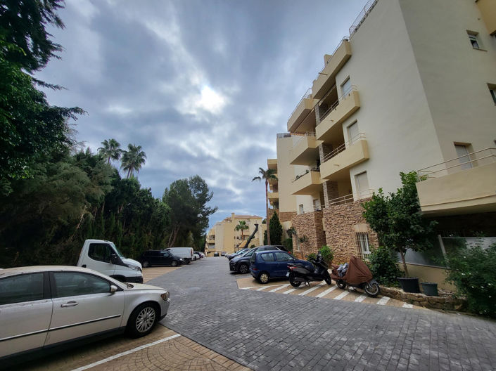 Image No.19-2 Bed Apartment for sale
