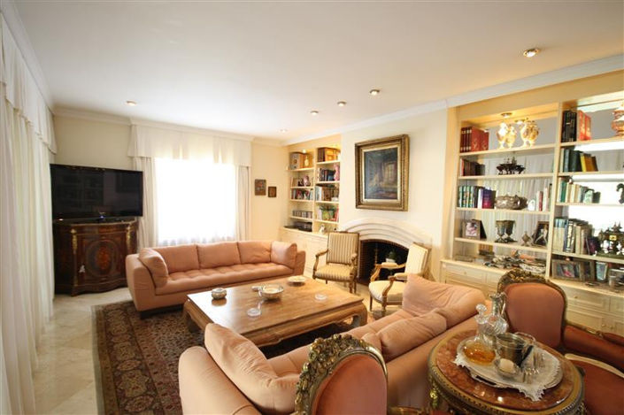 Image No.2-Villa de 6 chambres à vendre à Marbella