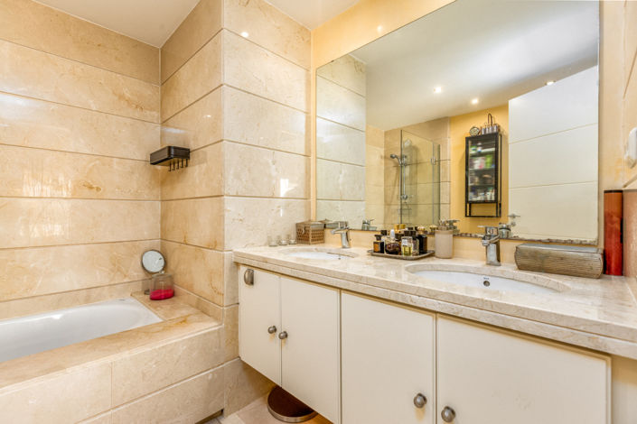 Image No.32-3 Bed Townhouse for sale