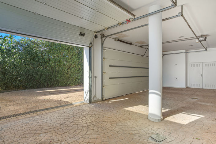 Image No.28-8 Bed Villa for sale