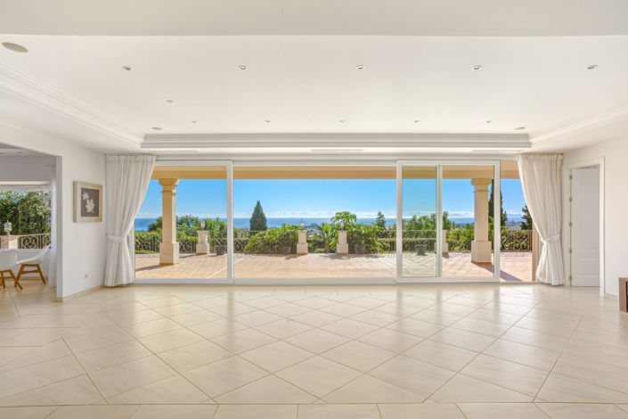 Image No.3-8 Bed Villa for sale