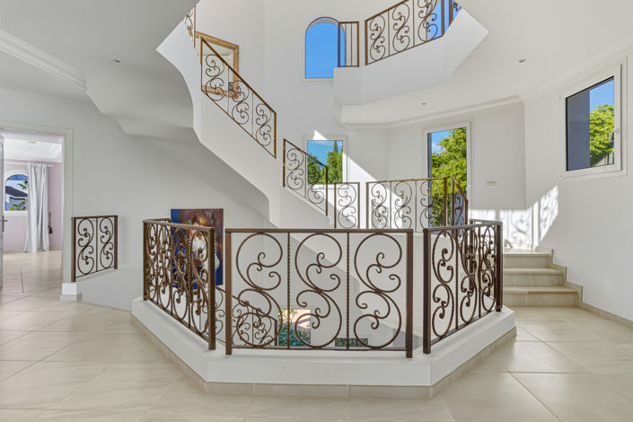 Image No.31-8 Bed Villa for sale