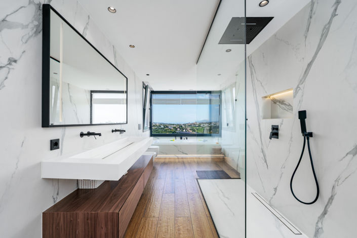 Image No.27-4 Bed Townhouse for sale