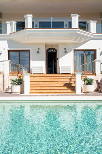 Image No.17-7 Bed Villa for sale