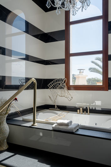 Image No.29-7 Bed Villa for sale