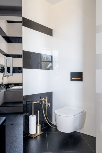 Image No.31-7 Bed Villa for sale