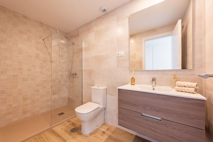 Image No.10-3 Bed Apartment for sale