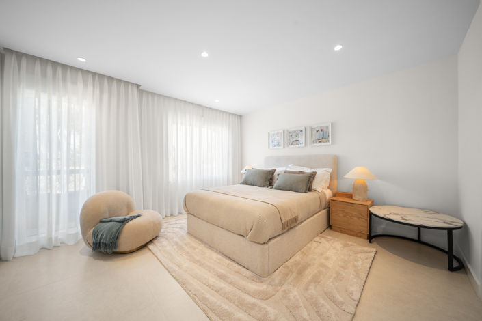 Image No.17-3 Bed Townhouse for sale