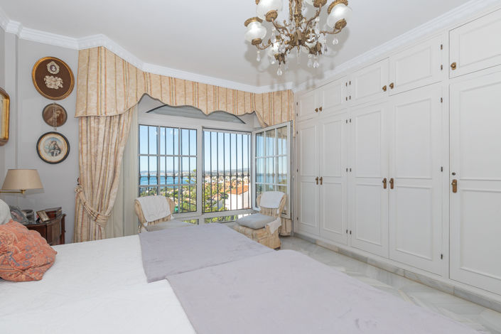 Image No.19-6 Bed Villa for sale