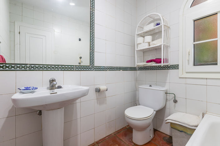 Image No.37-6 Bed Villa for sale