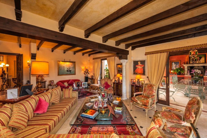 Image No.9-9 Bed Mansion for sale