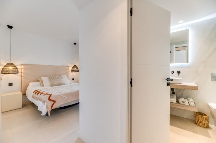 Image No.19-4 Bed Duplex for sale