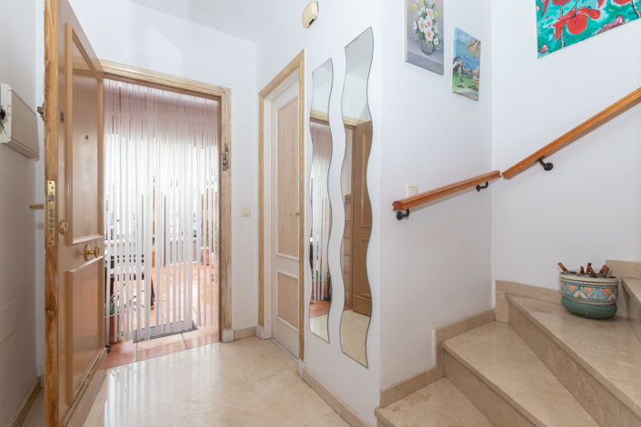 Image No.15-3 Bed Townhouse for sale