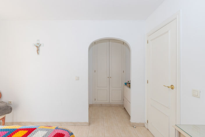 Image No.23-3 Bed Townhouse for sale