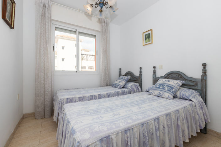 Image No.24-3 Bed Townhouse for sale