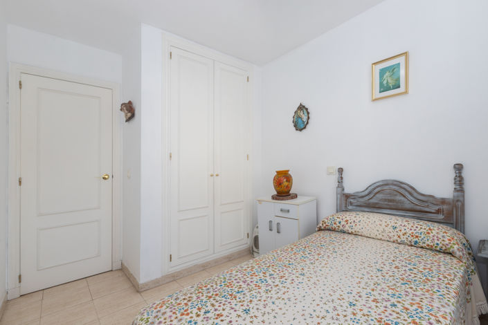 Image No.25-3 Bed Townhouse for sale