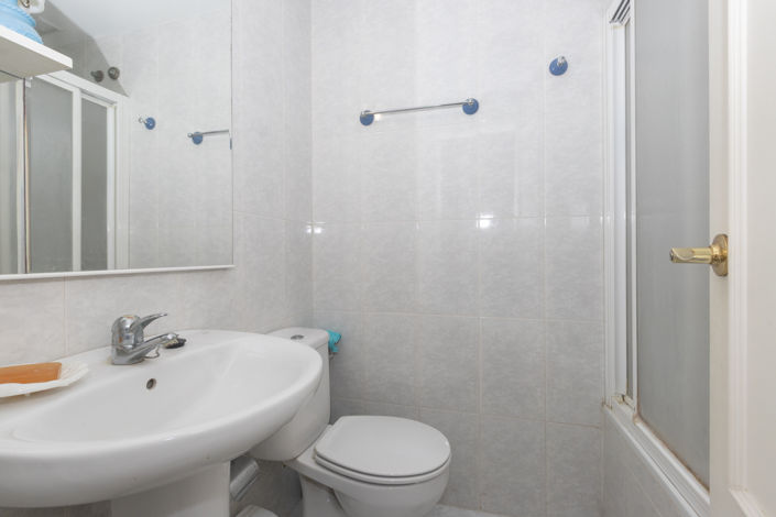 Image No.28-3 Bed Townhouse for sale