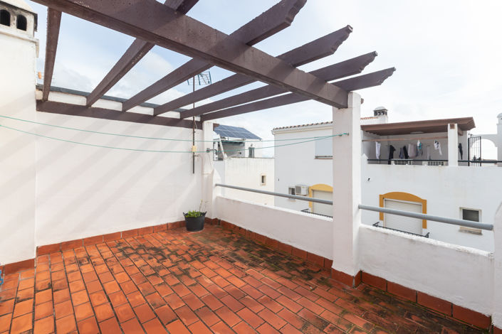 Image No.33-3 Bed Townhouse for sale