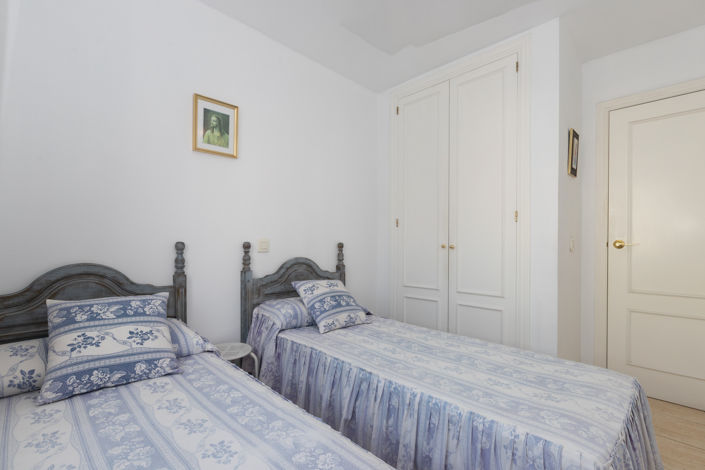 Image No.8-3 Bed Townhouse for sale