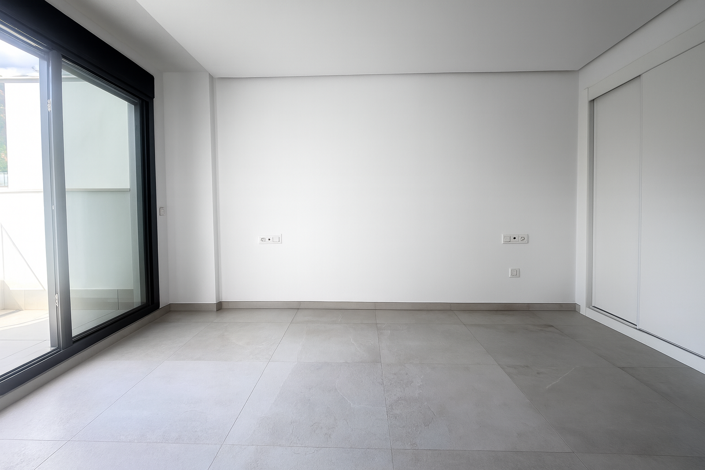 Image No.7-3 Bed Property for sale