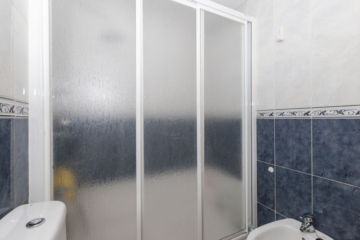 Image No.19-3 Bed Flat for sale