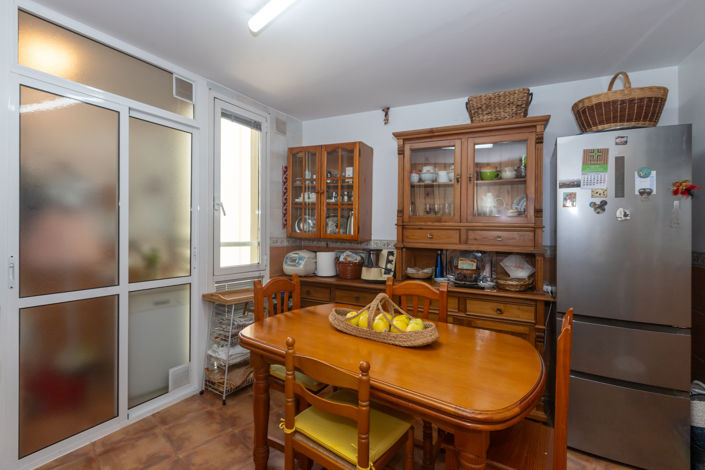 Image No.8-3 Bed Flat for sale