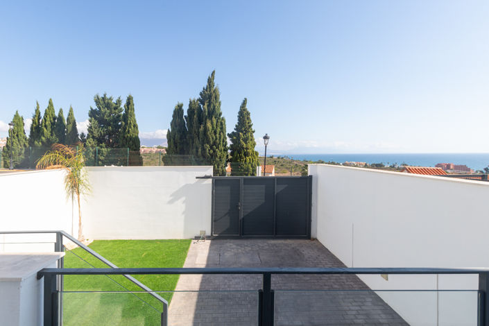 Image No.17-2 Bed Townhouse for sale