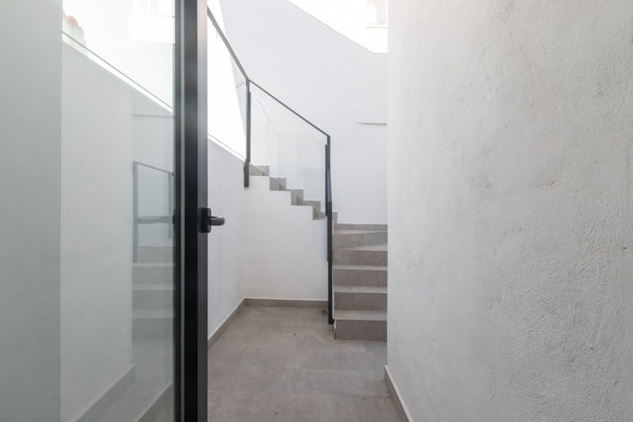 Image No.32-2 Bed Townhouse for sale