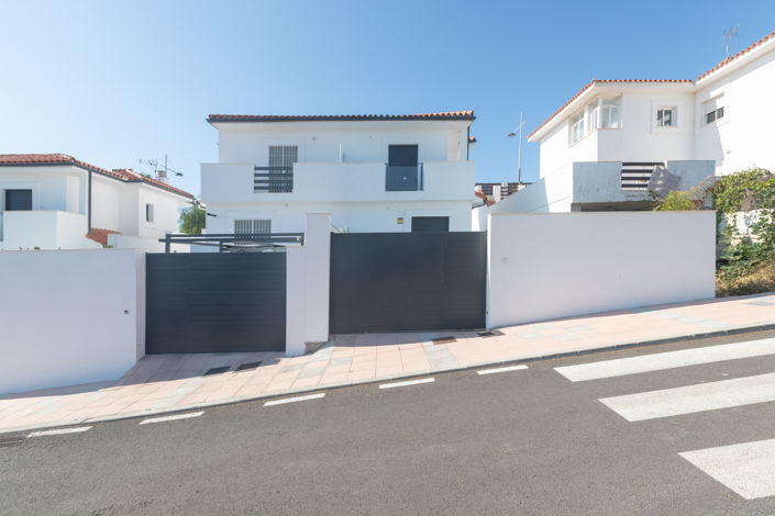 Image No.35-2 Bed Townhouse for sale