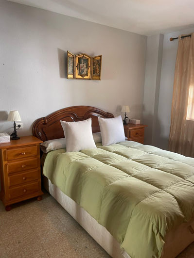 Image No.10-3 Bed Flat for sale