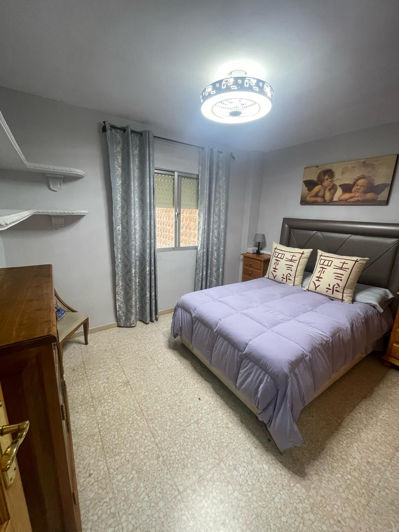 Image No.11-3 Bed Flat for sale