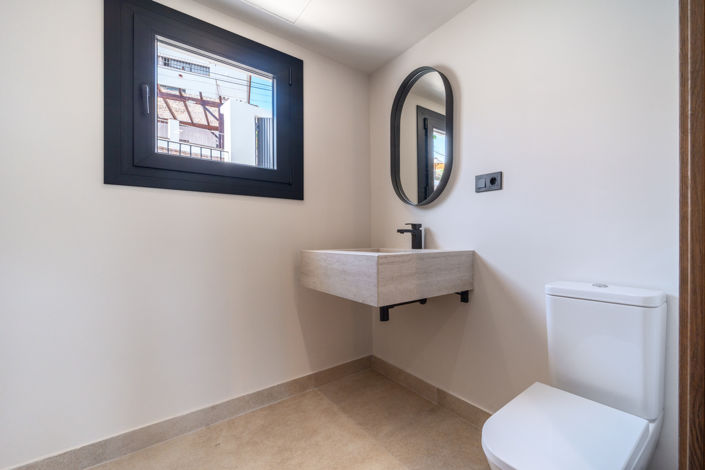 Image No.41-5 Bed Villa for sale