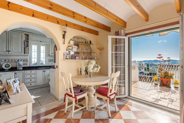 Image No.4-3 Bed Townhouse for sale