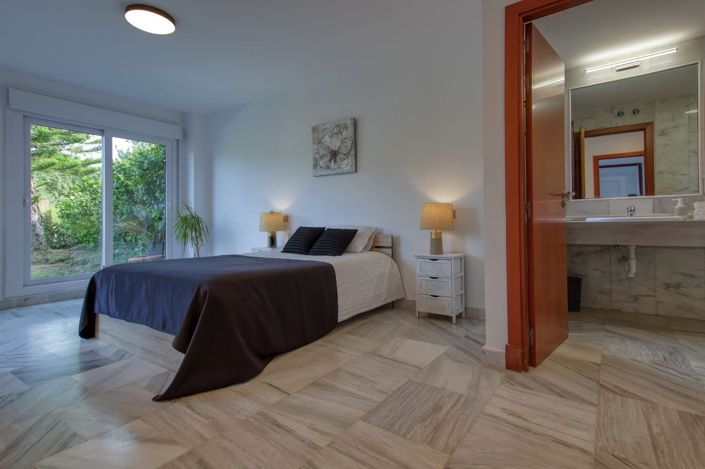 Image No.15-4 Bed Villa for sale