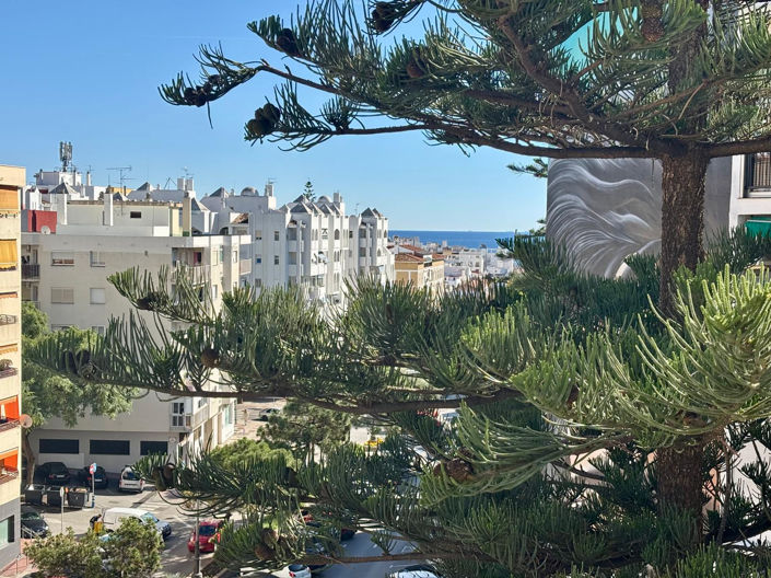 Image No.1-3 Bed Apartment for sale