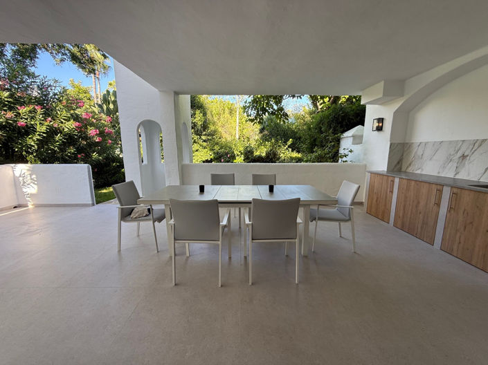 Image No.1-3 Bed Property for sale