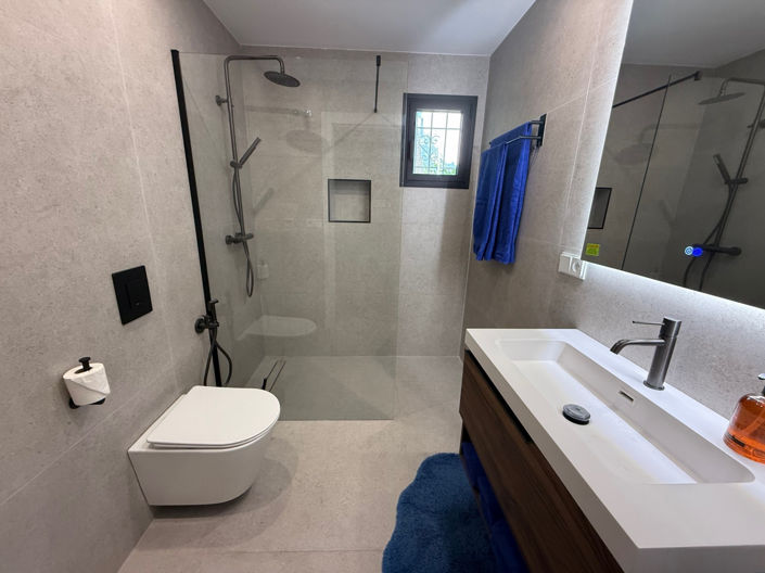 Image No.9-3 Bed Property for sale