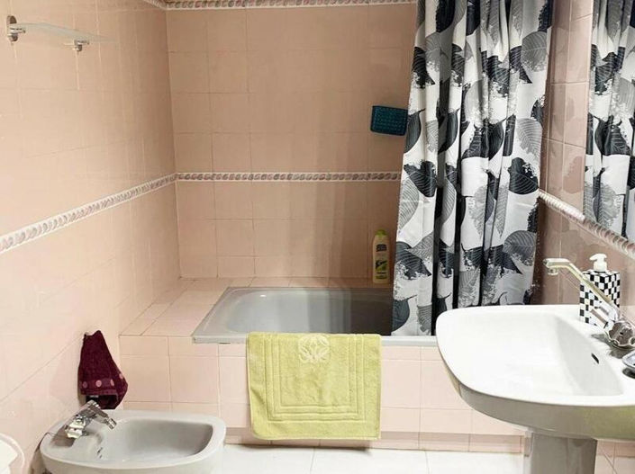 Image No.15-5 Bed Apartment for sale