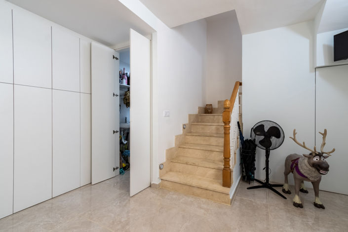 Image No.29-4 Bed Townhouse for sale