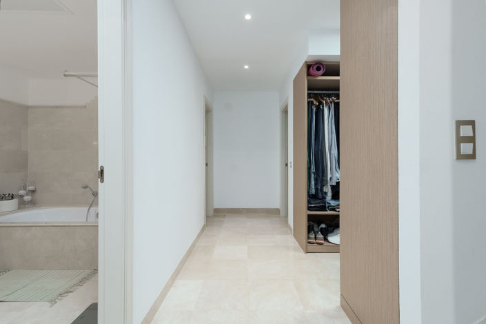 Image No.26-3 Bed Townhouse for sale