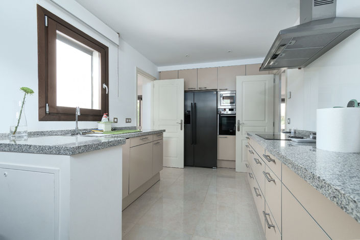 Image No.9-3 Bed Townhouse for sale