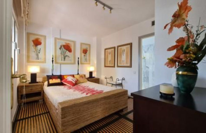 Image No.13-5 Bed Apartment for sale