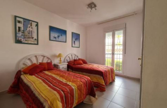 Image No.20-5 Bed Apartment for sale